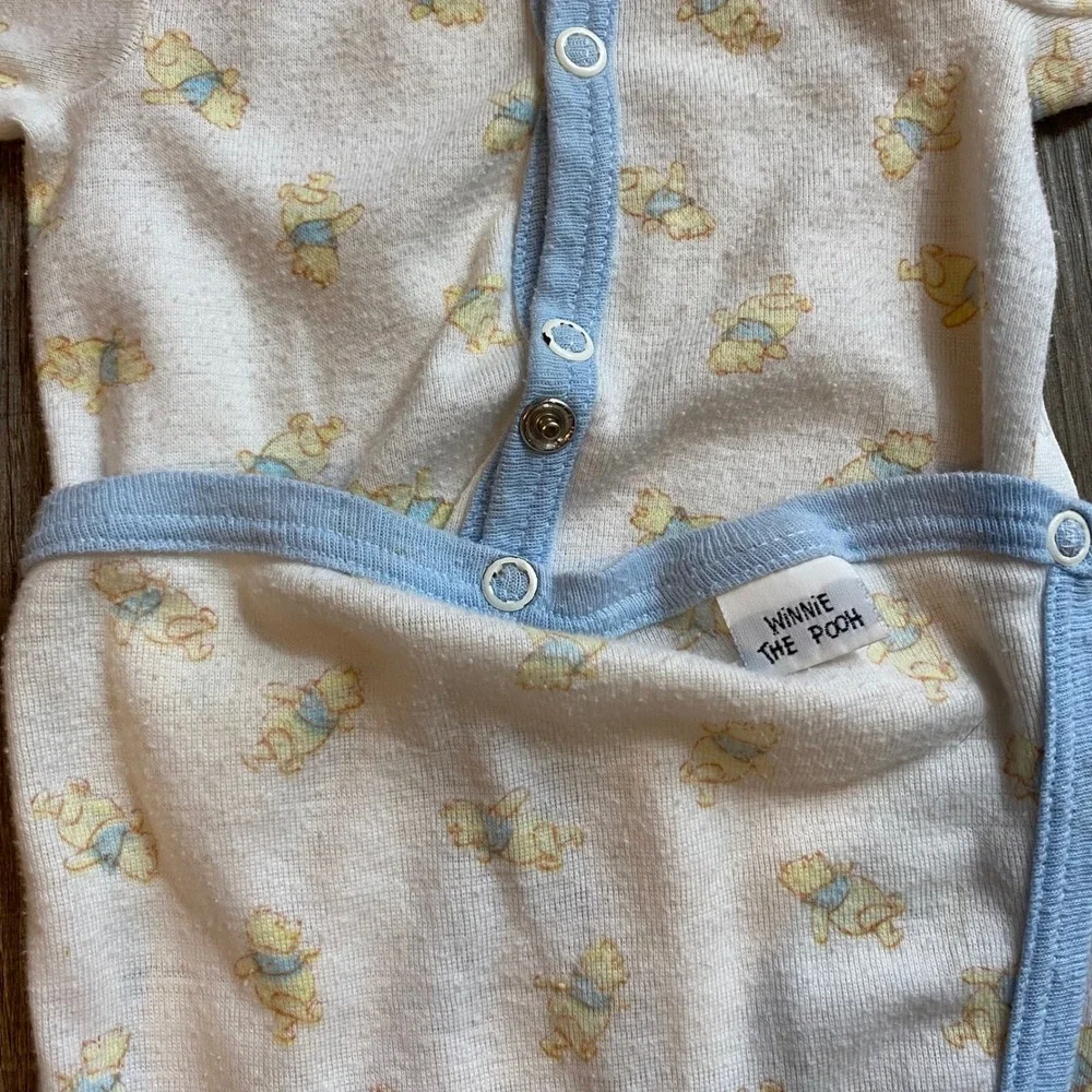 Vintage Winnie the Pooh Baby Gown Sleeper White Blue Snap Front USA Made Small